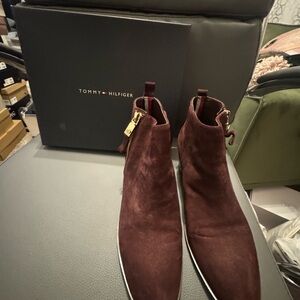 Tommy Hilfiger Men's Dark Red Suede Boots